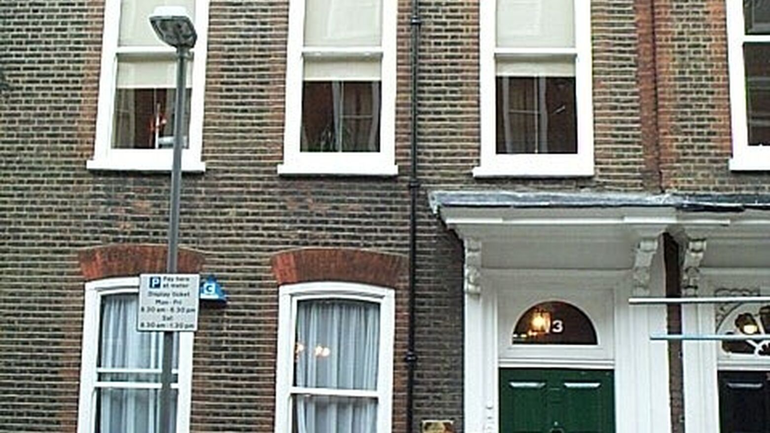 0803 13 Great James Street